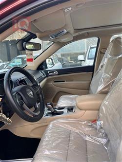 جیپ گراند شیرۆکی